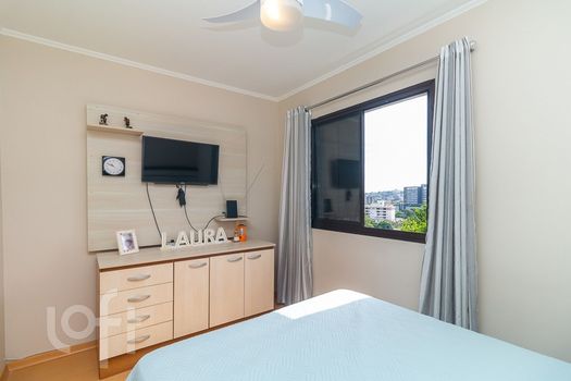 Foto 12 do(a) Apartamento de 3 quartos à venda em Teresópolis, Porto Alegre