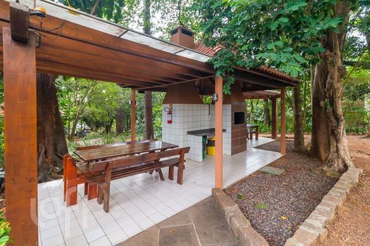 Foto 26 do(a) Apartamento de 3 quartos à venda em Teresópolis, Porto Alegre