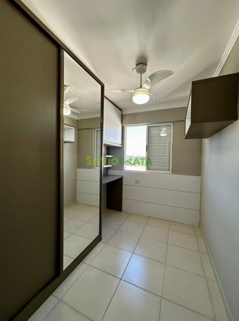Foto 9 do(a) Apartamento de 2 quartos à venda em Jardim Alvorada, Maringá