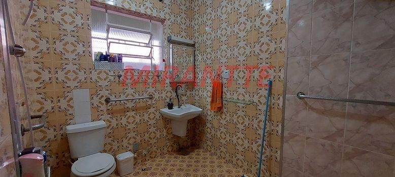 Foto 9 do(a) Casa de 4 quartos à venda em Vila Amélia, São Paulo