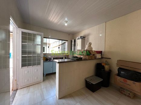Foto 4 do(a) Casa de 4 quartos à venda em Jardim Alvorada, Maringá