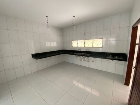Foto 2 do(a) Casa em Condomínio de 4 quartos à venda em Santa Amélia, Maceió