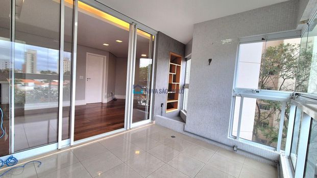 Foto 4 do(a) Apartamento de 3 quartos à venda em Mirandópolis, São Paulo
