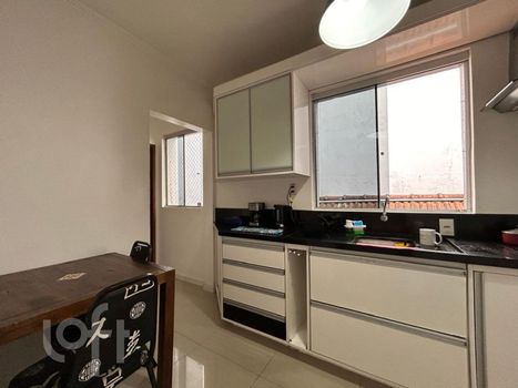 Foto 9 do(a) Apartamento de 1 quartos à venda em Petrópolis, Porto Alegre