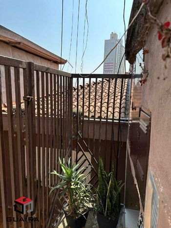 Foto 2 do(a) Casa de 4 quartos à venda em Vila Apiaí, Santo André