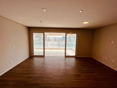 Foto 1 do(a) Apartamento de 3 quartos à venda em Vila Gertrudes, São Paulo