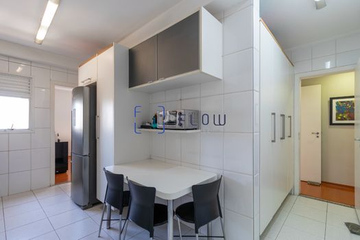 Foto 13 do(a) Apartamento de 3 quartos à venda em Vila Olímpia, São Paulo