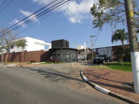 Foto 45 do(a) Casa de 4 quartos à venda em Golf Park, Carapicuíba