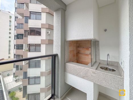 Foto 6 do(a) Apartamento de 2 quartos à venda em Centro, Florianópolis