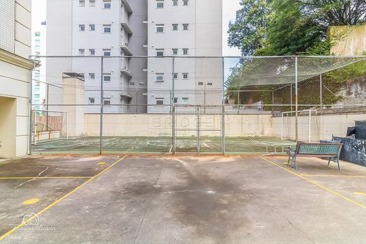 Foto 8 do(a) Apartamento de 3 quartos à venda em Três Figueiras, Porto Alegre