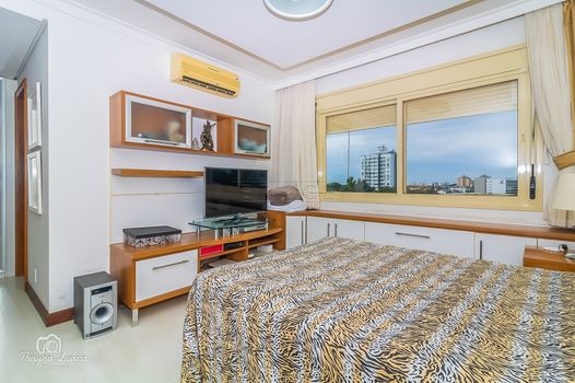 Foto 31 do(a) Apartamento de 3 quartos à venda em Três Figueiras, Porto Alegre