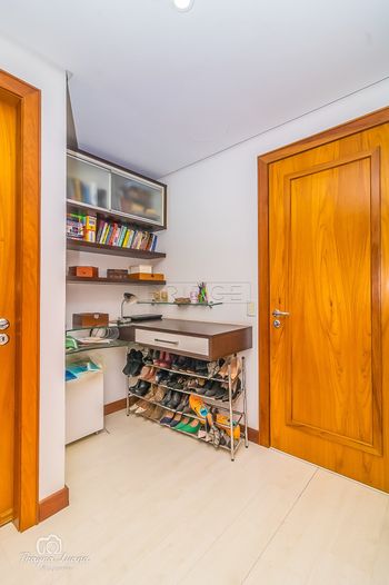 Foto 41 do(a) Apartamento de 3 quartos à venda em Três Figueiras, Porto Alegre