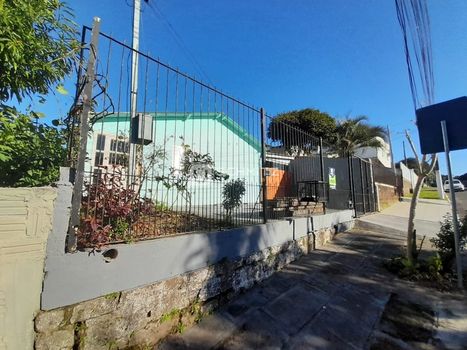 Foto 4 do(a) Casa de 3 quartos à venda em COHAB C, Gravataí