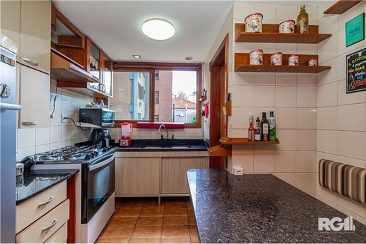 Foto 3 do(a) Apartamento de 3 quartos à venda em Petrópolis, Porto Alegre