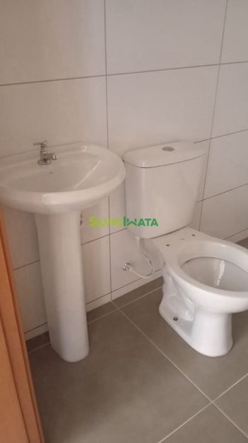 Foto 8 do(a) Apartamento de 2 quartos à venda em Jardim Aclimação, Maringá