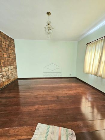 Foto 3 do(a) Casa de 4 quartos à venda em Jardim Paulista, Bauru