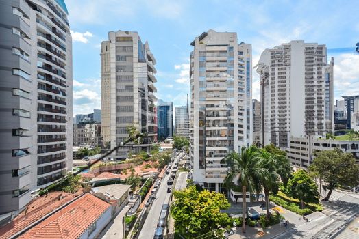 Foto 11 do(a) Apartamento de 3 quartos à venda em Vila Olímpia, São Paulo