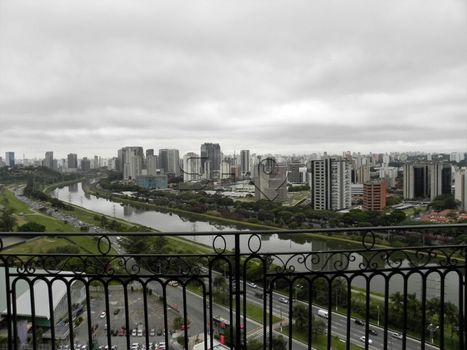 Foto 2 do(a) Apartamento de 5 quartos à venda em Jardim Fonte do Morumbi, São Paulo