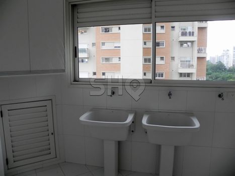Foto 28 do(a) Apartamento de 5 quartos à venda em Jardim Fonte do Morumbi, São Paulo