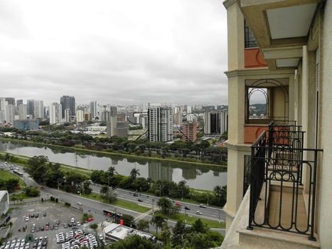 Foto 18 do(a) Apartamento de 5 quartos à venda em Jardim Fonte do Morumbi, São Paulo