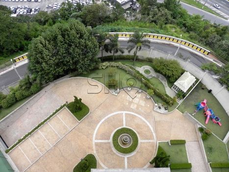 Foto 3 do(a) Apartamento de 5 quartos à venda em Jardim Fonte do Morumbi, São Paulo