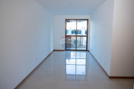 Foto 8 do(a) Apartamento de 3 quartos à venda em Jardim Guanabara, Rio de Janeiro