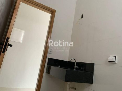 Foto 11 do(a) Casa de 3 quartos à venda em Novo Mundo, Uberlândia