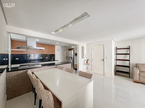 Foto 4 do(a) Apartamento de 3 quartos à venda em Parque Residencial Aquarius, São José dos Campos