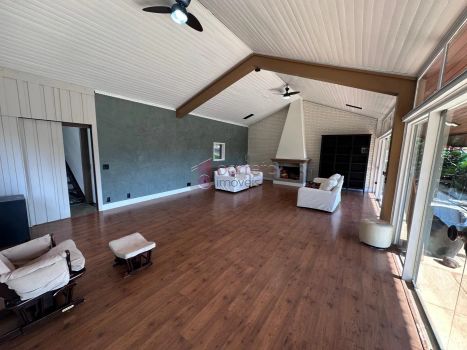 Foto 3 do(a) Casa em Condomínio de 3 quartos à venda em Jardim Santa Teresa, Jundiaí