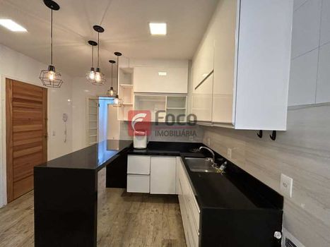 Foto 21 do(a) Apartamento de 2 quartos à venda em Cosme Velho, Rio de Janeiro