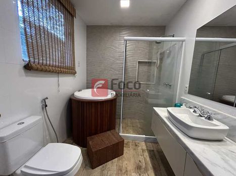 Foto 15 do(a) Apartamento de 2 quartos à venda em Cosme Velho, Rio de Janeiro