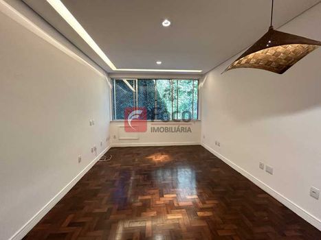 Foto 1 do(a) Apartamento de 2 quartos à venda em Cosme Velho, Rio de Janeiro