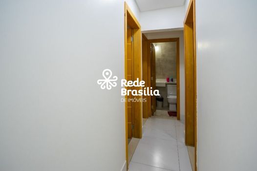 Foto 4 do(a) Casa de 8 quartos à venda em Guará II, Brasília