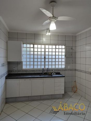 Foto 20 do(a) Casa de 3 quartos à venda em Jardim Hikari, São Carlos