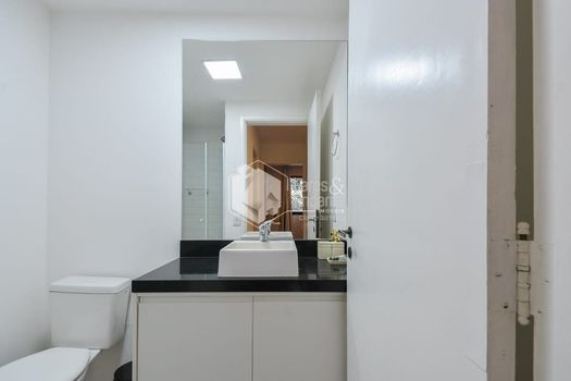 Foto 14 do(a) Loja de 2 quartos à venda em Cerqueira César, São Paulo