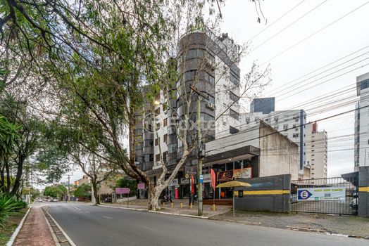 Foto 28 do(a) Cobertura de 3 quartos à venda em Jardim Itu, Porto Alegre