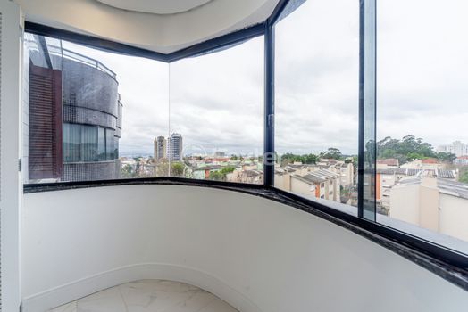 Foto 18 do(a) Cobertura de 3 quartos à venda em Jardim Itu, Porto Alegre