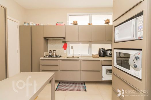Foto 2 do(a) Apartamento de 3 quartos à venda em Rio Branco, Porto Alegre