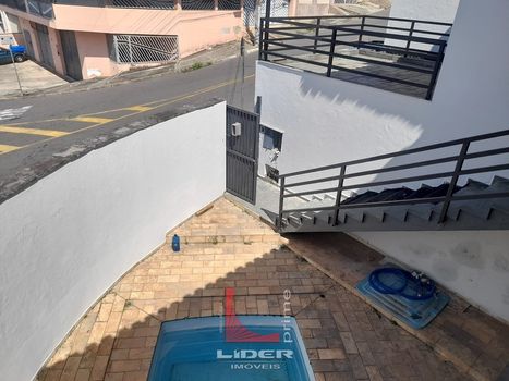 Foto 2 do(a) Casa de 6 quartos à venda em Jardim São Lourenço, Bragança Paulista