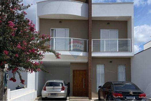 Foto 2 do(a) Casa em Condomínio de 3 quartos à venda em Horto Florestal, Sorocaba