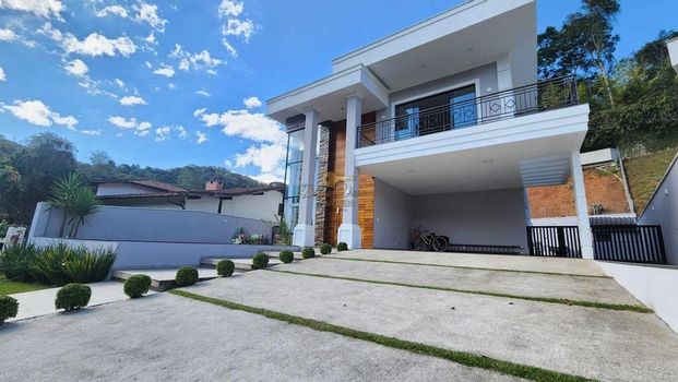 Foto 5 do(a) Casa em Condomínio de 4 quartos à venda em Parque do Imbui, Teresópolis