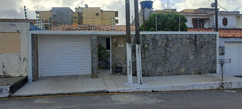 Foto 1 do(a) Casa de 3 quartos à venda em Feitosa, Maceió