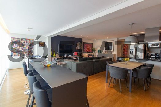 Foto 4 do(a) Flat de 2 quartos à venda em Vila Nova Conceição, São Paulo