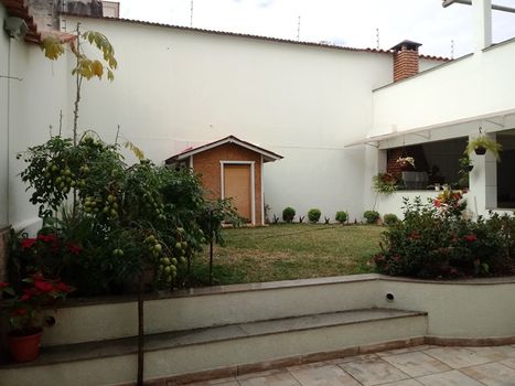 Foto 1 do(a) Casa de 5 quartos à venda em Camargos, Belo Horizonte