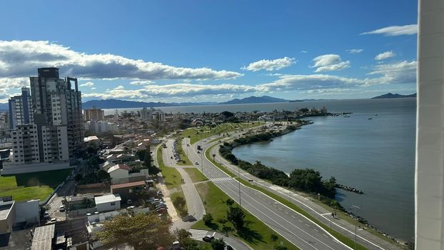 Foto 10 do(a) Apartamento de 3 quartos à venda em Estreito, Florianópolis
