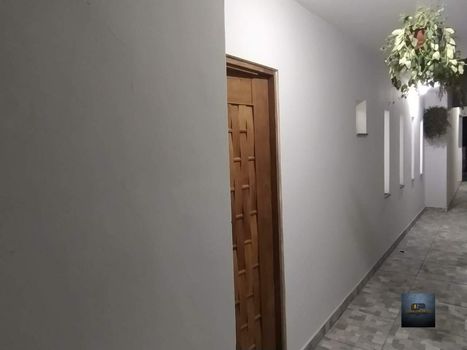 Foto 4 do(a) Casa de 4 quartos à venda em Parque Jaçatuba, Santo André