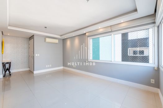 Foto 4 do(a) Apartamento de 2 quartos à venda em Passo da Areia, Porto Alegre