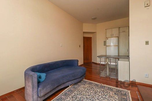 Foto 3 do(a) Flat de 1 quartos à venda em Chácara das Pedras, Porto Alegre