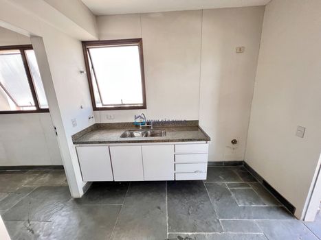 Foto 8 do(a) Cobertura de 3 quartos à venda em Moema, São Paulo