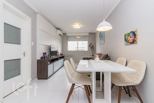 Foto 5 do(a) Apartamento de 2 quartos à venda em Medianeira, Porto Alegre